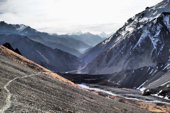 12 days Annapurna Circuit Trek - Day 2: Rhododendrons and the road to Chame