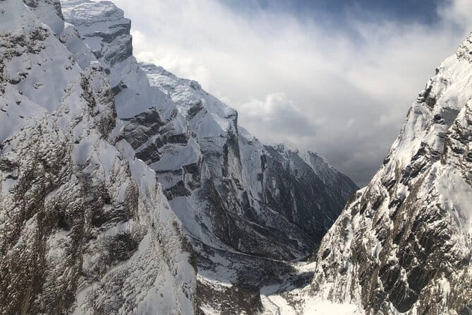Annapurna Base Camp Trek from Pokhara 7 Days - Day 3: Forest trails toward Deurali