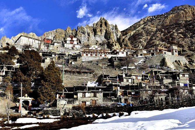 Annapurna Circuit Trek - Day 3: Rough roads and mountain scenery on the way to Chame