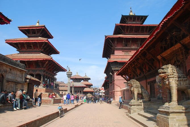 Annapurna Circuit Trek in Nepal (9 Days) - Day 3: Forests, bridges, and Paungda Danda