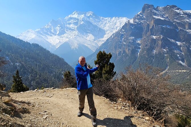 Annapurna Circuit Trek with Tilicho Lake (16 Days) - Days 5 and 6: Manang and the value of a rest day