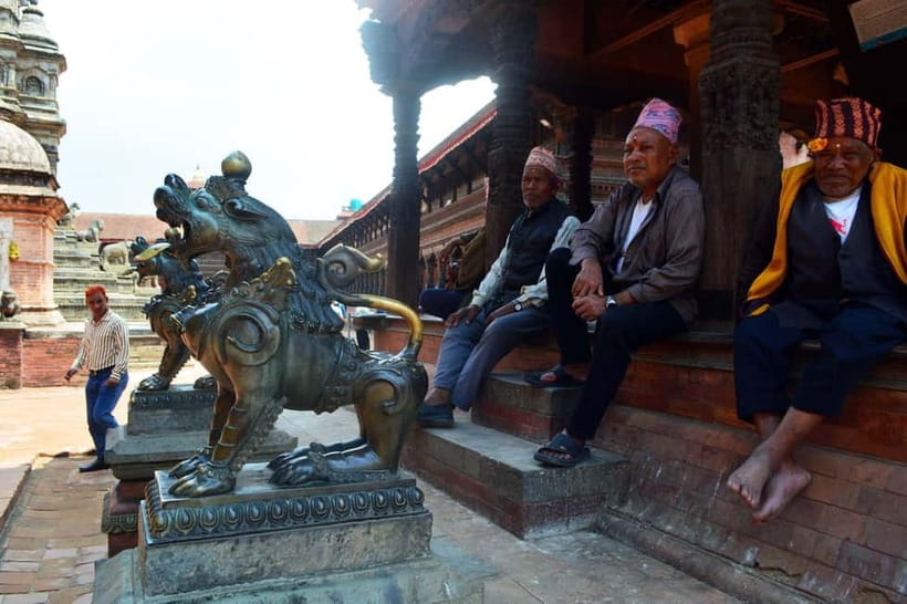 Bhaktapur Durbar Square 4-Hour Tour - Taumadhi Square and five tiers of Nyatapola