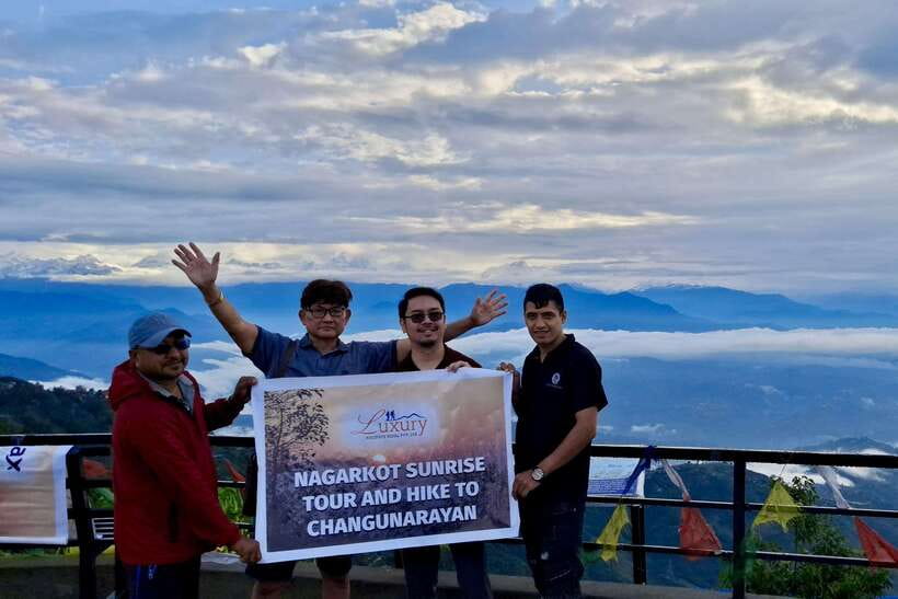 Bhaktapur & Nagarkot Day Tour with Lunch - Private/Group - What two hours in Bhaktapur really feels like