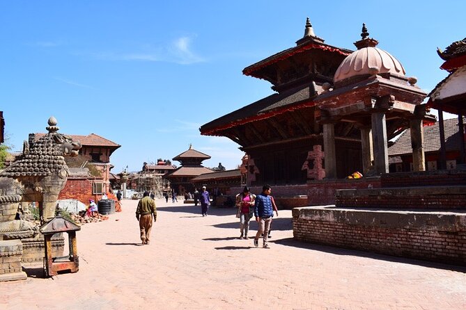 Bhaktapur Old City and Durbar Square Half-Day Tour - Pottery Square and the working city