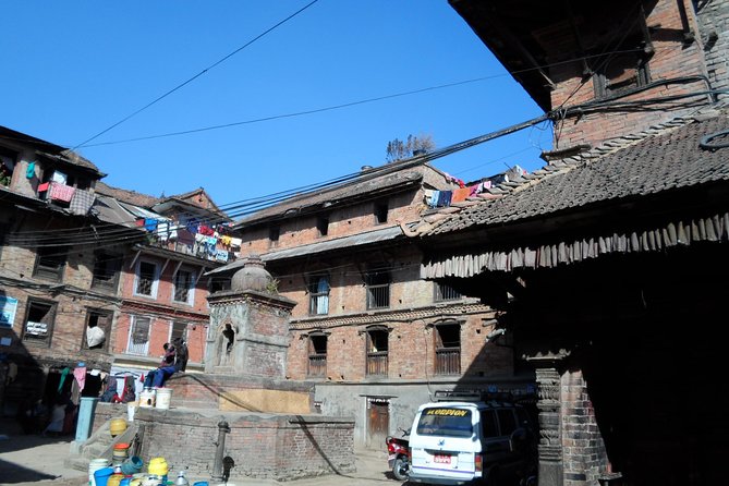 Bhaktapur & Patan Durbar Square Day Tours - Taumadhi Square and Bhaktapur’s central drama