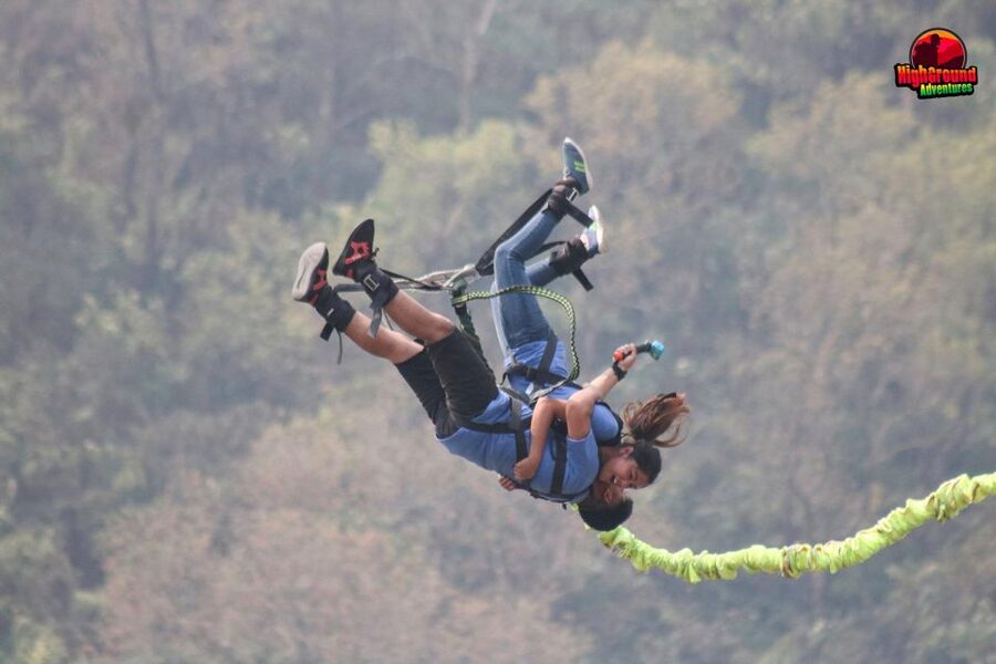 Double Dare: Tandem Bungee Adventure - Who should choose the tandem option?