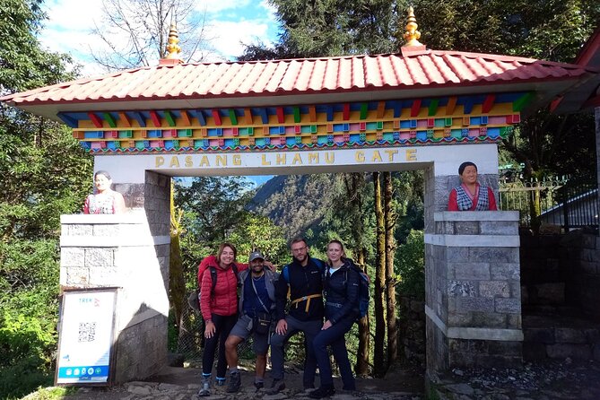 Everest 5-Day Trek from Kathmandu - What the $1,200 price includes