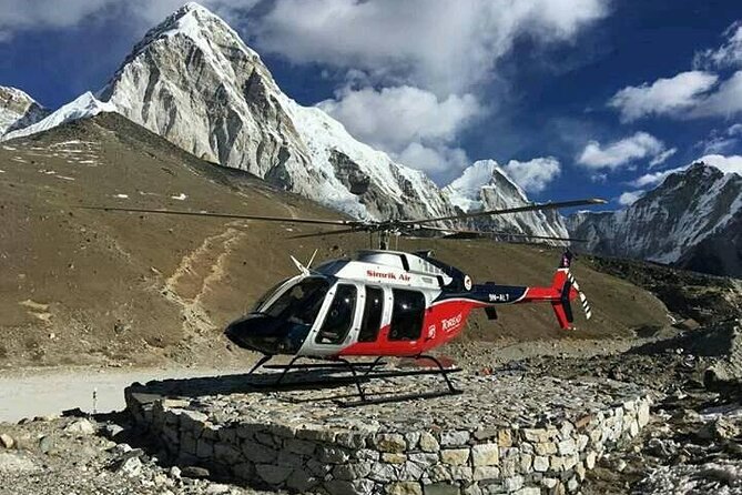 Everest Base Camp Helicopter Tour Stop at Hotel Everest View. - Landing at Hotel Everest View near Khumjung
