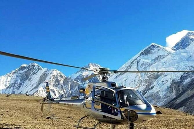 Everest Base Camp helicopter tour with landing - Safety, weather, and the limits of a mountain flight