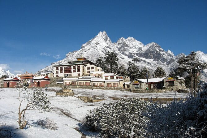 Everest Base Camp trek with Helicopter return 9 days - Day 7: Dingboche, the Khumbu Glacier, and higher ground