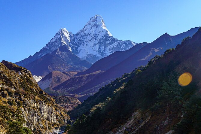 Everest Base Camp Trekking - 13 Day - Day 2: The Lukla flight and the first mountain steps