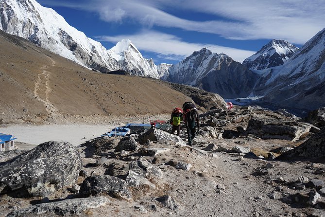 Everest Base Camp Trekking - Day 4, acclimatizing around Namche Bazaar