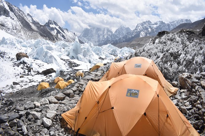 Everest Base Camp Trekking - Day 6, Buddhist culture and the road to Dingboche