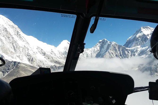 Everest Helicopter Tour from Kathmandu with Landing for Breakfast - Flying past Namche Bazaar and Tengboche