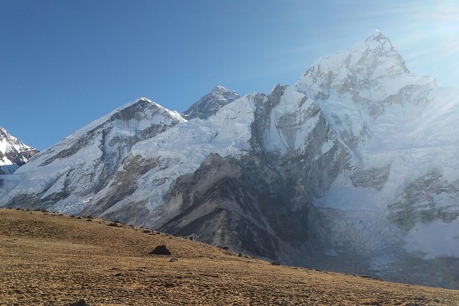 Everest Helicopter Tour from Kathmandu with Landing for Breakfast - Who will get the most from this flight