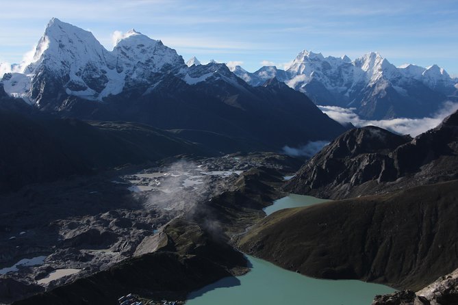Everest Three Pass Trek - Day 2: Suspension bridges and the trail to Namche Bazaar