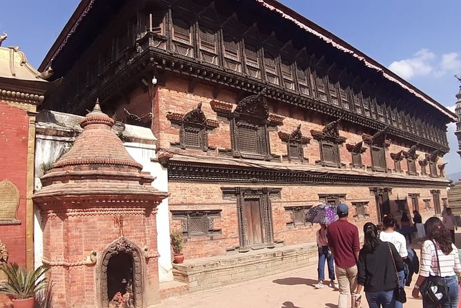 Explore Entire Kathmandu with Guide - Swayambhunath, A Free Buddhist Stop With Time to Look Around
