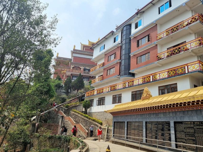 From Kathmandu: Dhulikhel - Namobuddha Spiritual Guided Hike - Lunch, cafés, and time to look around
