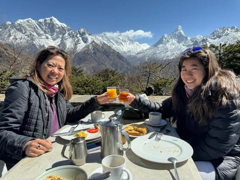 From Kathmandu: Everest Base Camp Landing Helicopter Tour - The 12-minute flight to Hotel Everest View