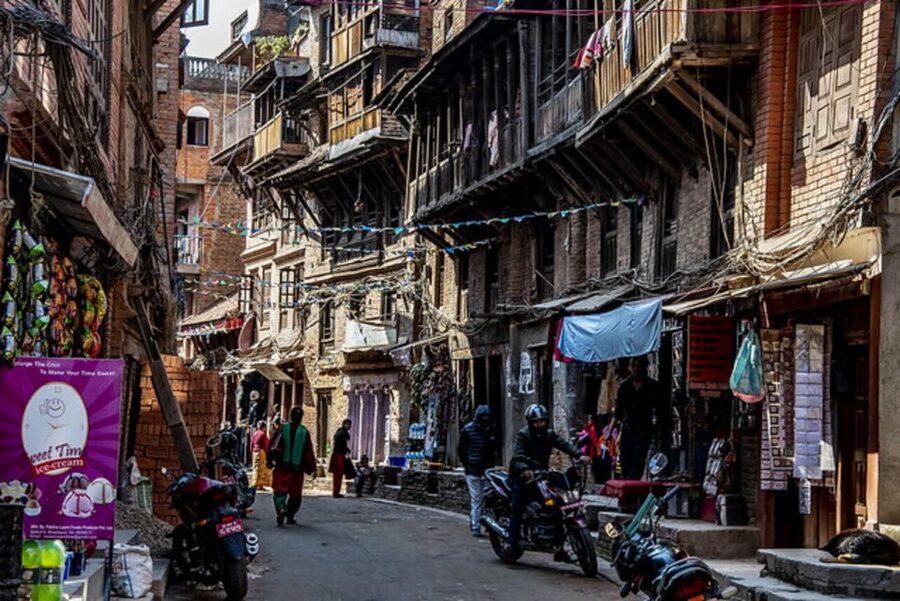 From Kathmandu: Half-Day Guided Tour of Bhaktapur - Nyatapola Temple and the five-storey view