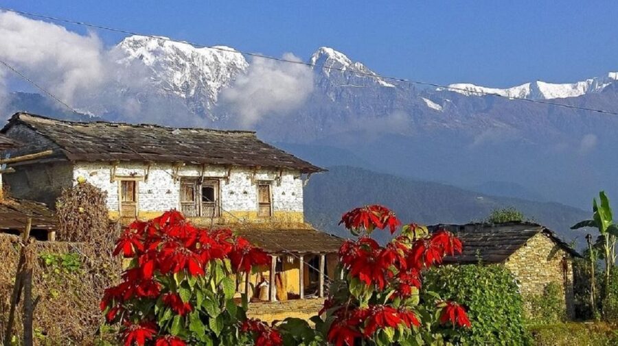 From Pokhara: Guided Tour to Visit 4 Himalayas View Point - World Peace Pagoda ends the day quietly