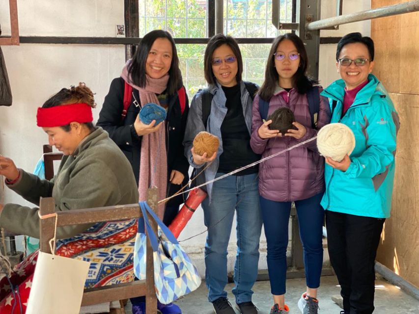Half day Tibetan cultural tour - From raw wool to finished Tibetan carpets