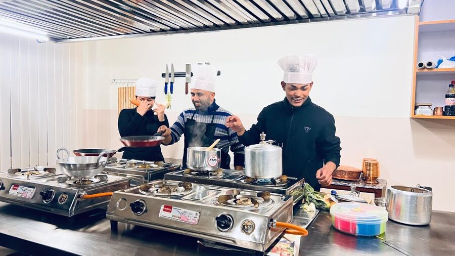 Kathmandu: About 3-hour Cooking Class Experience near Thamel - What the three-hour schedule feels like