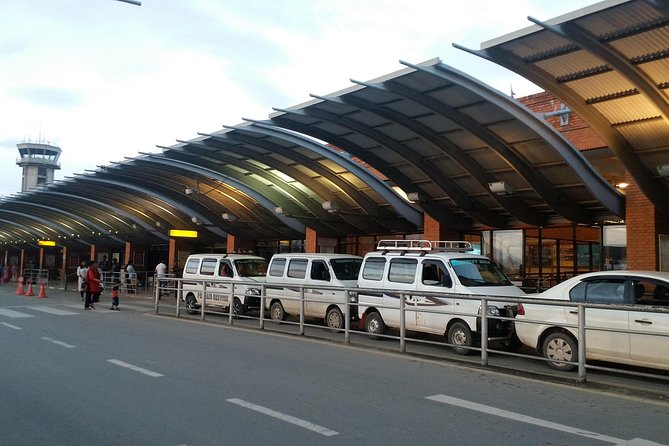 Kathmandu Airport Transfer to hotels – Easy, Safe & Hassle-Free - The traffic factor and the two-hour estimate