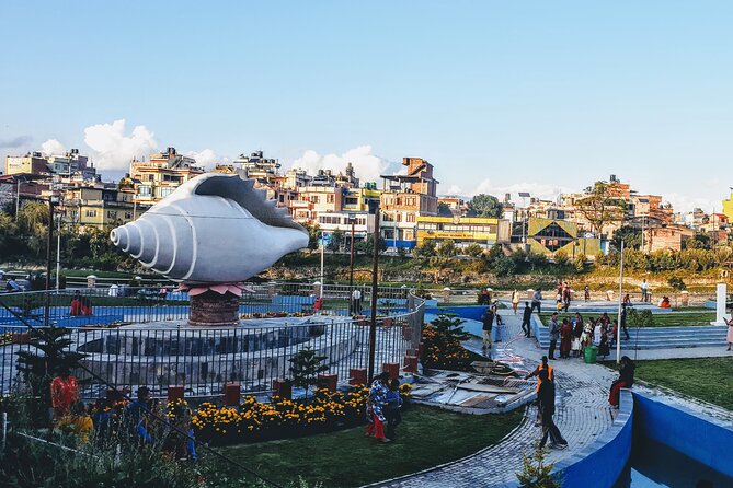 Kathmandu and Bhaktapur Cities Guided Tour - My call: a smart first look, not a complete city tour