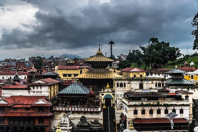 Kathmandu city tour - 4 UNESCO World Heritage Sites - Boudhanath: a slower stop around the great stupa