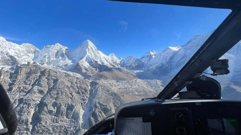 Kathmandu: Everest Helicopter Tour with Landing & Breakfast - Comfort, safety, and what to pack