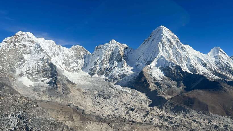 Kathmandu: Everest Helicopter Tour with Landing & Breakfast - Who will enjoy this flight most