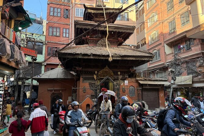 Kathmandu Food & Drink and Shopping Rickshaw Tour - What this Kathmandu food tour is really like
