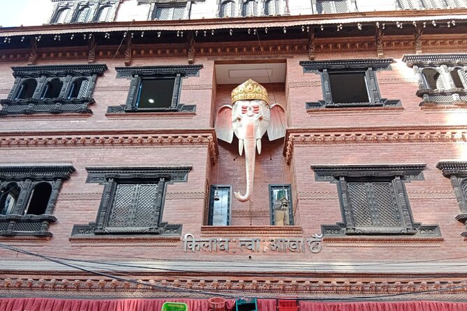 Kathmandu Food & Drink Walking Tour Taste Local Delicacies - Asan’s spice market and the sound of daily trade