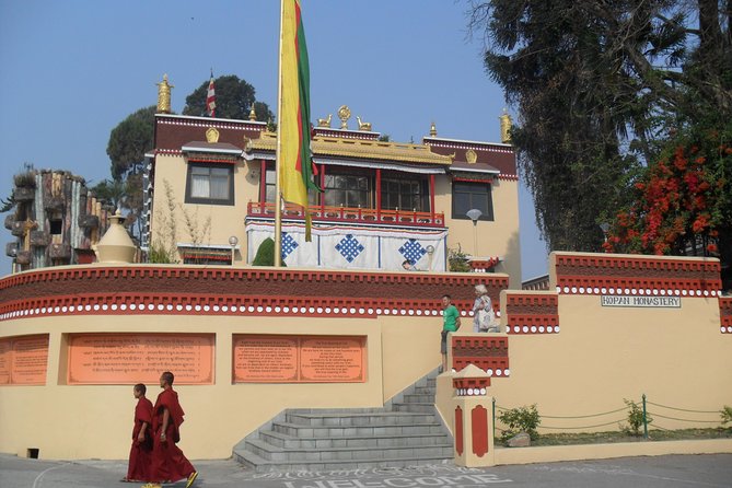 Kathmandu: Kopan Monastery and Boudhanath Stupa Day Tour - A private vehicle makes the short tour easier