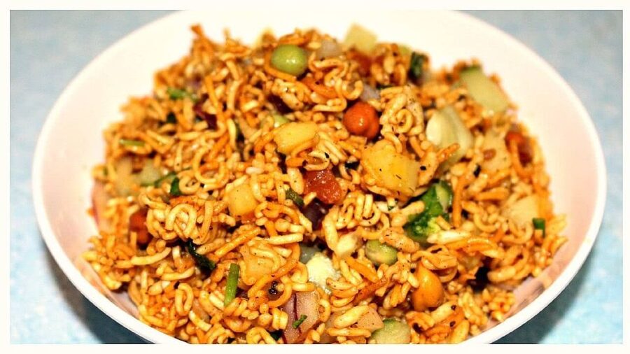 Kathmandu Local Food Hunt Tour - Meeting your guide and heading toward Asan