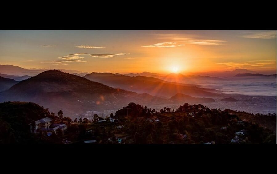 Kathmandu: Nagarkot, Bhaktapur, Doleswor & Sanga Statue Tour - Transport, guiding, and the value of a private car