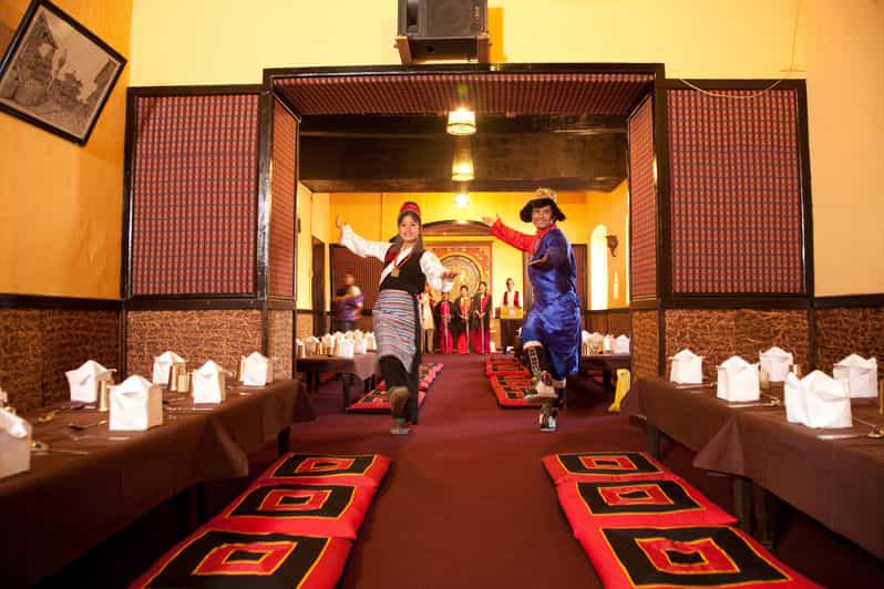 Kathmandu: Nepalese Cuisine dinner with traditional dance - A Kathmandu dinner that turns dal bhat into a show