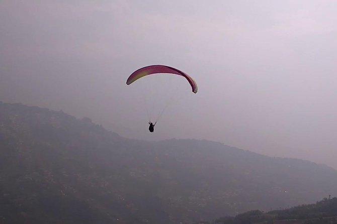 Kathmandu Paragliding - What the three-hour outing is likely to feel like