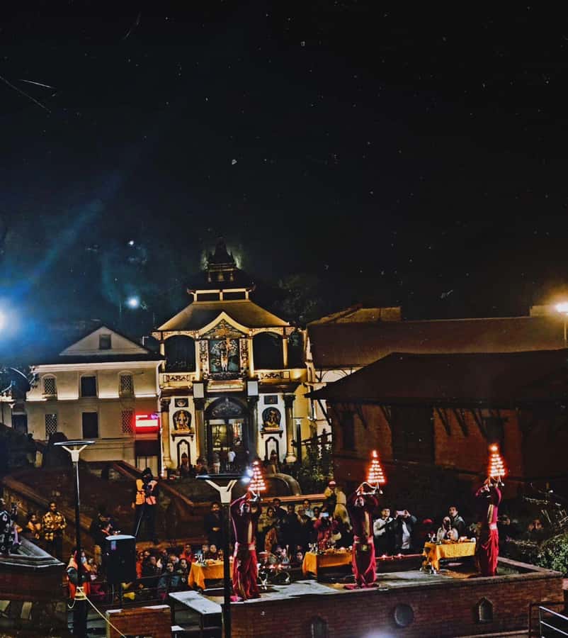 Kathmandu: Pashupatinath Aarati & Cremation Evening Tour - What the guide adds to the visit