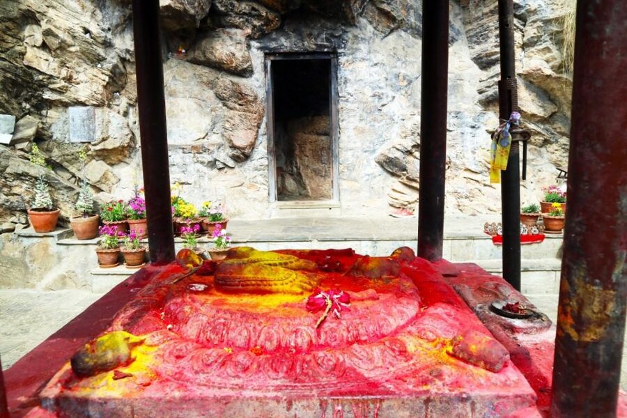 Kathmandu: Pharping, Dakshinkali and Chobhar Tour with Lunch - What the Guides Add