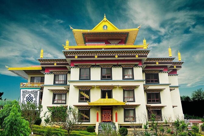Kathmandu: Pharping Monastery & Asura Cave Meditation Tour - Entering Asura Cave, the spiritual center of the visit