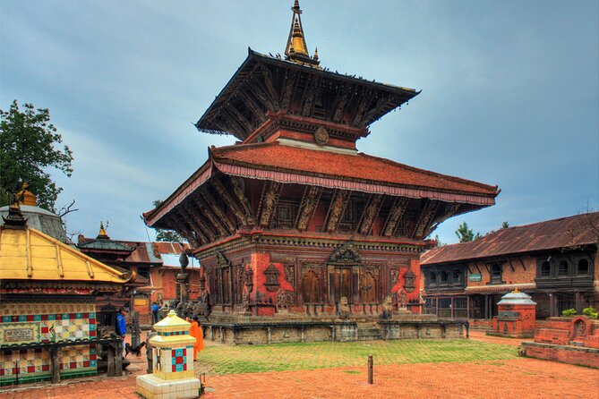 Kathmandu: Private/Group Tour to 7 UNESCO Sites with Lunch - Patan Durbar Square, where art and faith meet