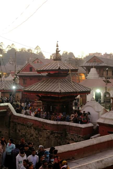 Katmandu: Pashupatinath Open Cremation & Evening Aarati - Timing, clothing, and what to bring