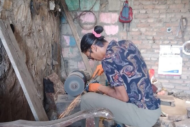 Knife (Khukuri) Making Workshop- Forge of the Gurkhas - Buffing, polishing, and seeing your knife take shape