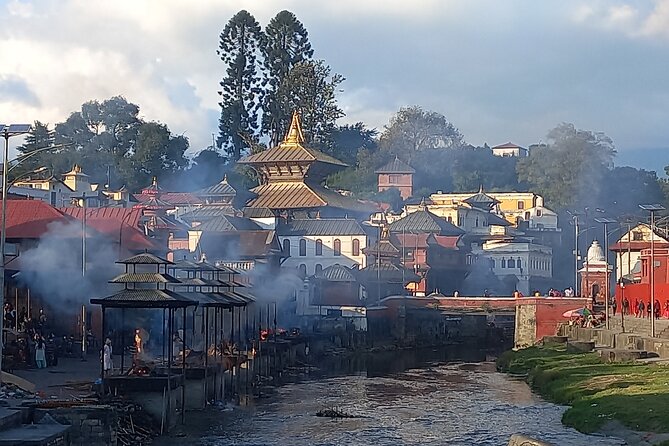 Life and spirituality tour of Kathmandu - Boudhanath, the Buddhist heart of the day