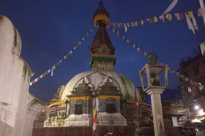 Life and spirituality tour of Kathmandu - Pashupatinath and Hindu life beside the river