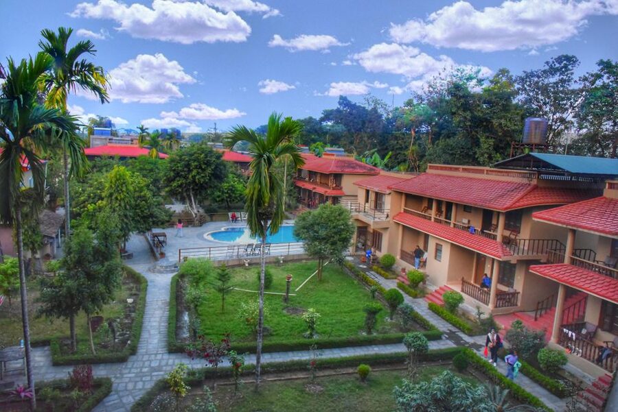 Luxury Chitwan Jungle Safari Package (2Nights/3Days) Resort - Key points at a glance
