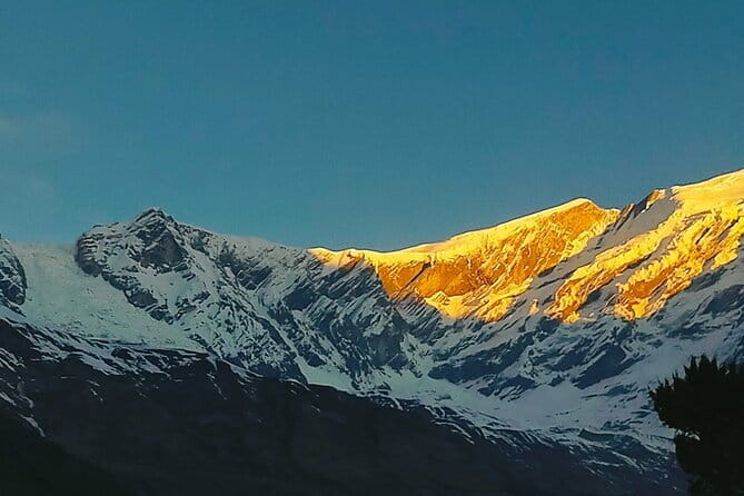Manaslu Circuit Trek to the Beauty of 8th Highest Mountain - Days 3 and 4: Deng and Namrung bring the first mountain shift