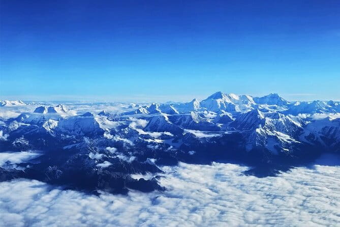 Mount Everest Scenic Flight 50 Minutes - What is included on the aircraft